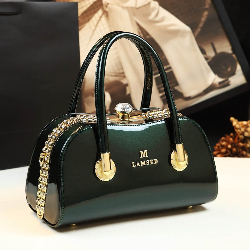 Simple Handbag for Middle-Aged Women